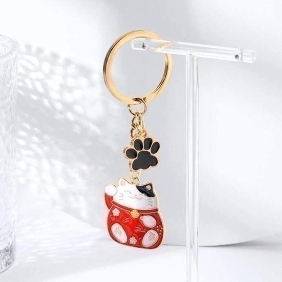 Chinese Lucky Cat Paw Charm Keychain Golden Maneki Neko Money Fortune Gift - Picture 3 of 6